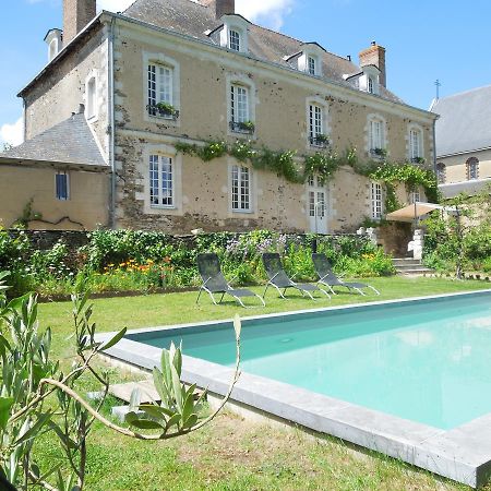 Le Presbytere Du Vigneau Ménil Exterior foto