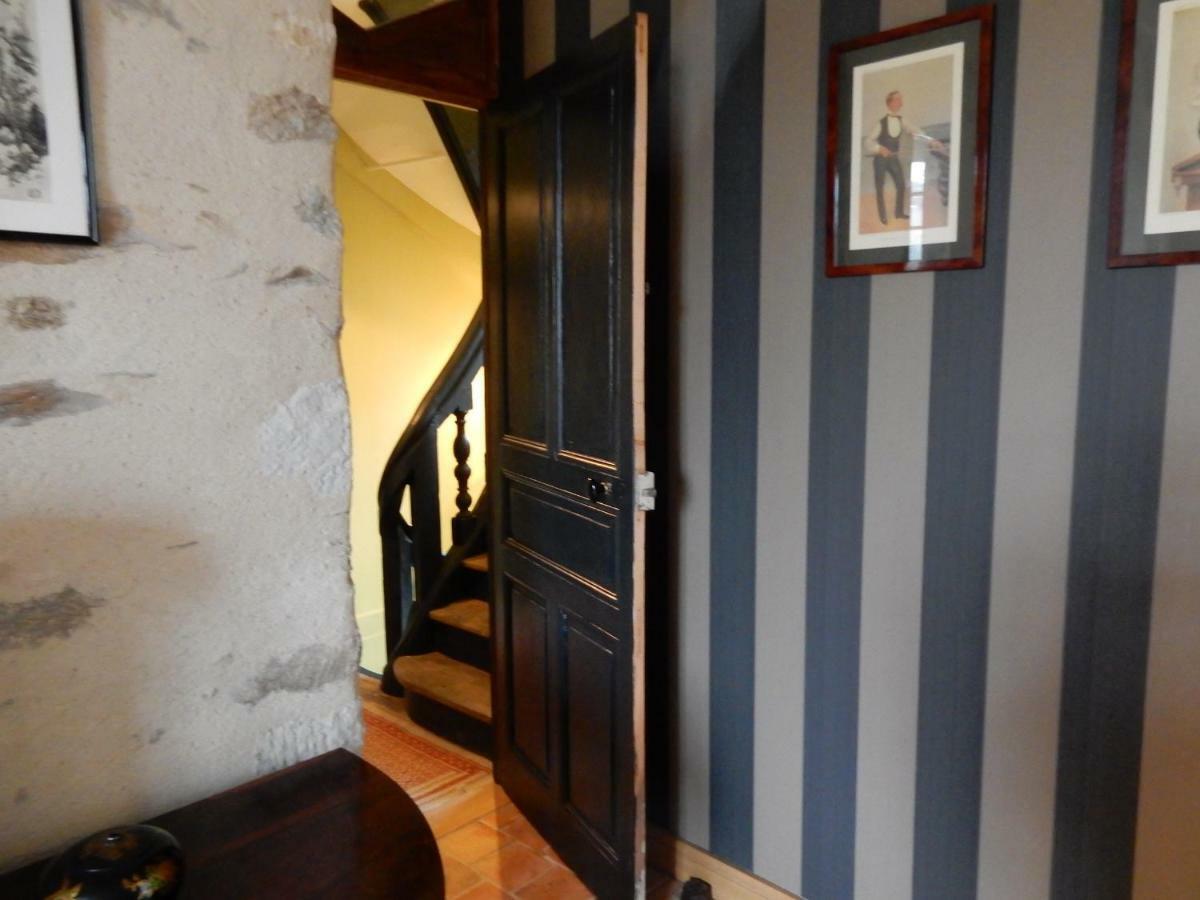 Le Presbytere Du Vigneau Ménil Exterior foto